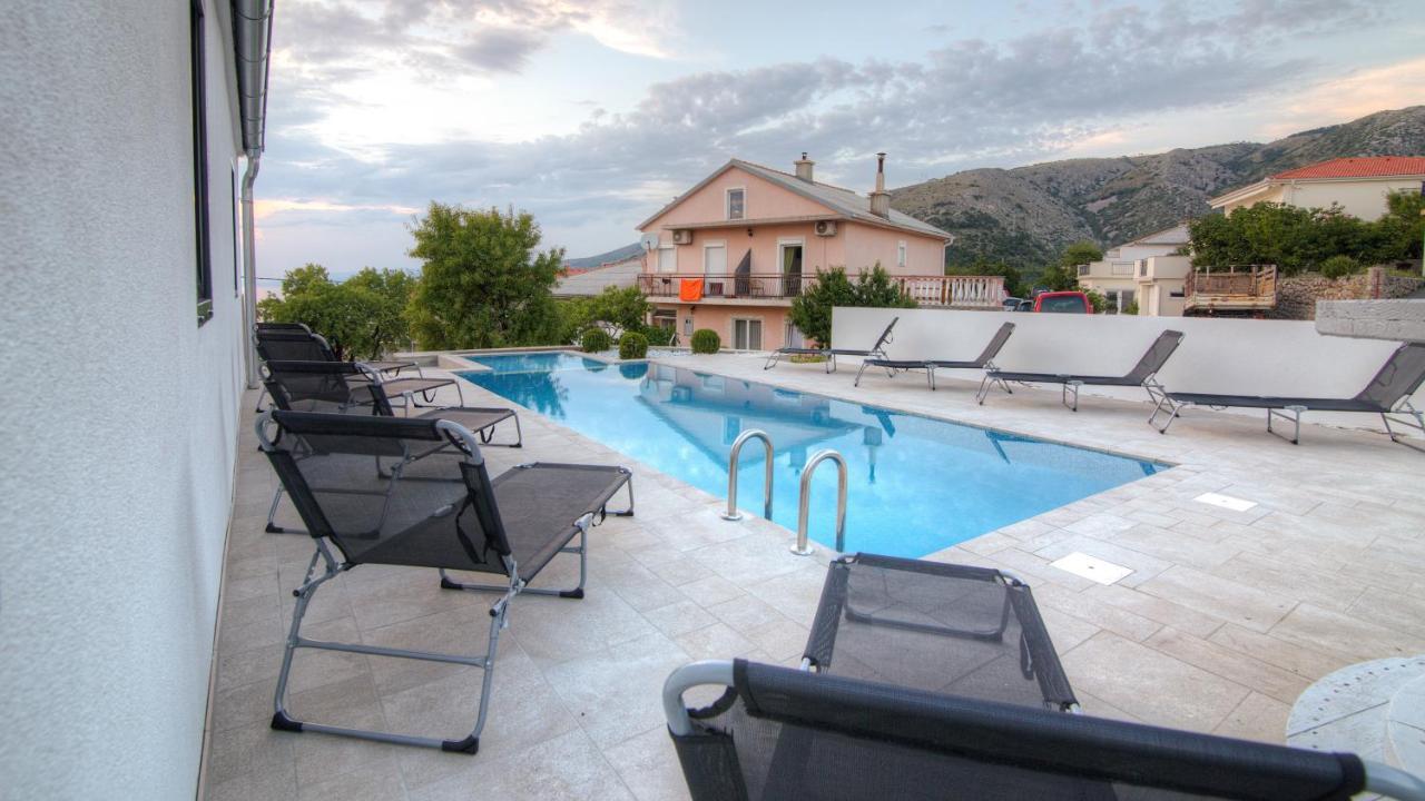 BC Eleven Appartement Senj  Buitenkant foto