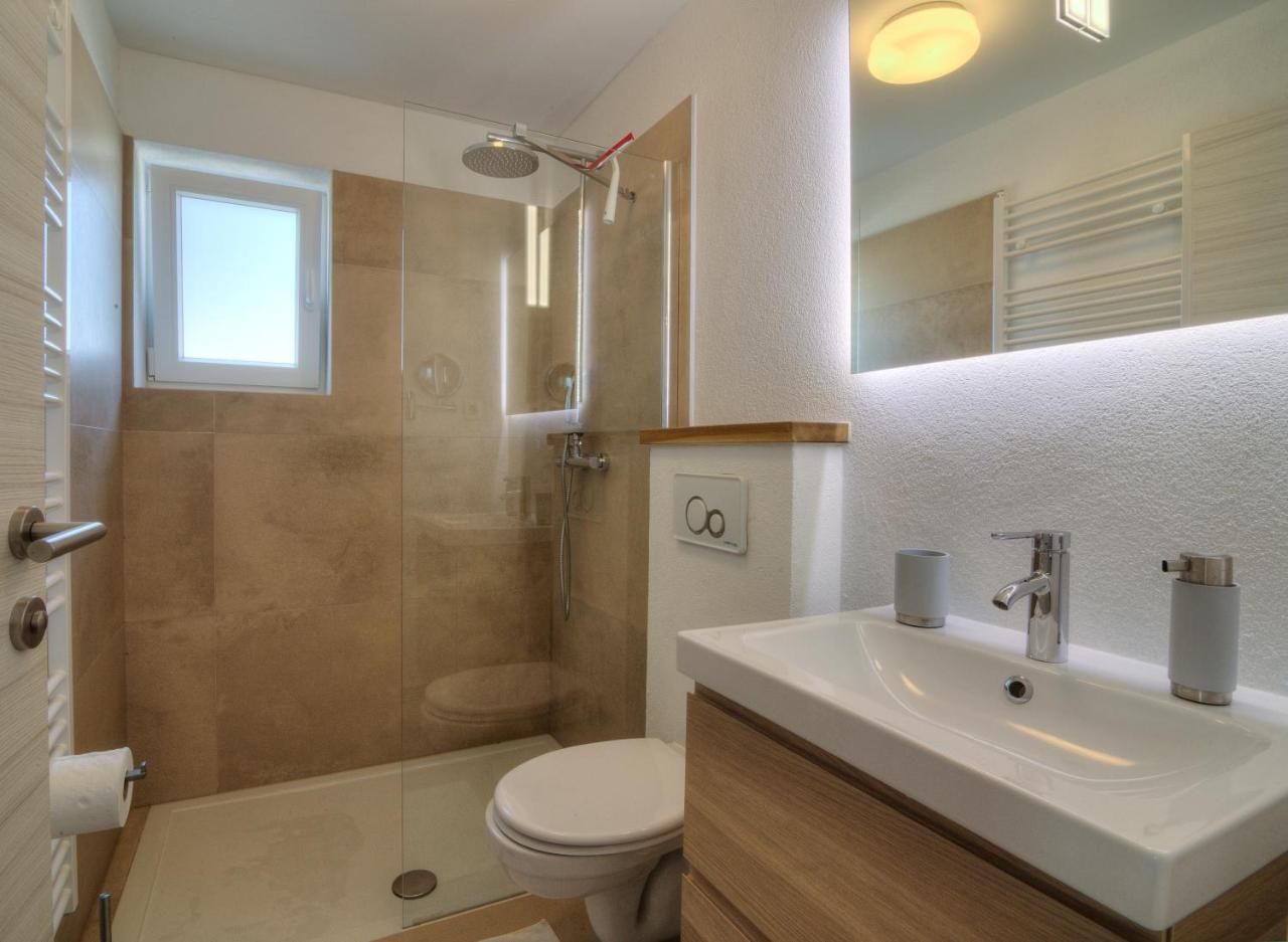 BC Eleven Appartement Senj  Buitenkant foto