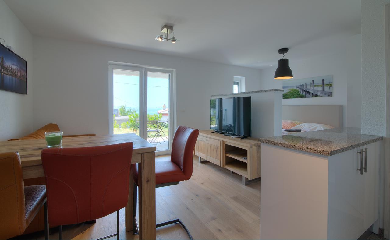 BC Eleven Appartement Senj  Buitenkant foto