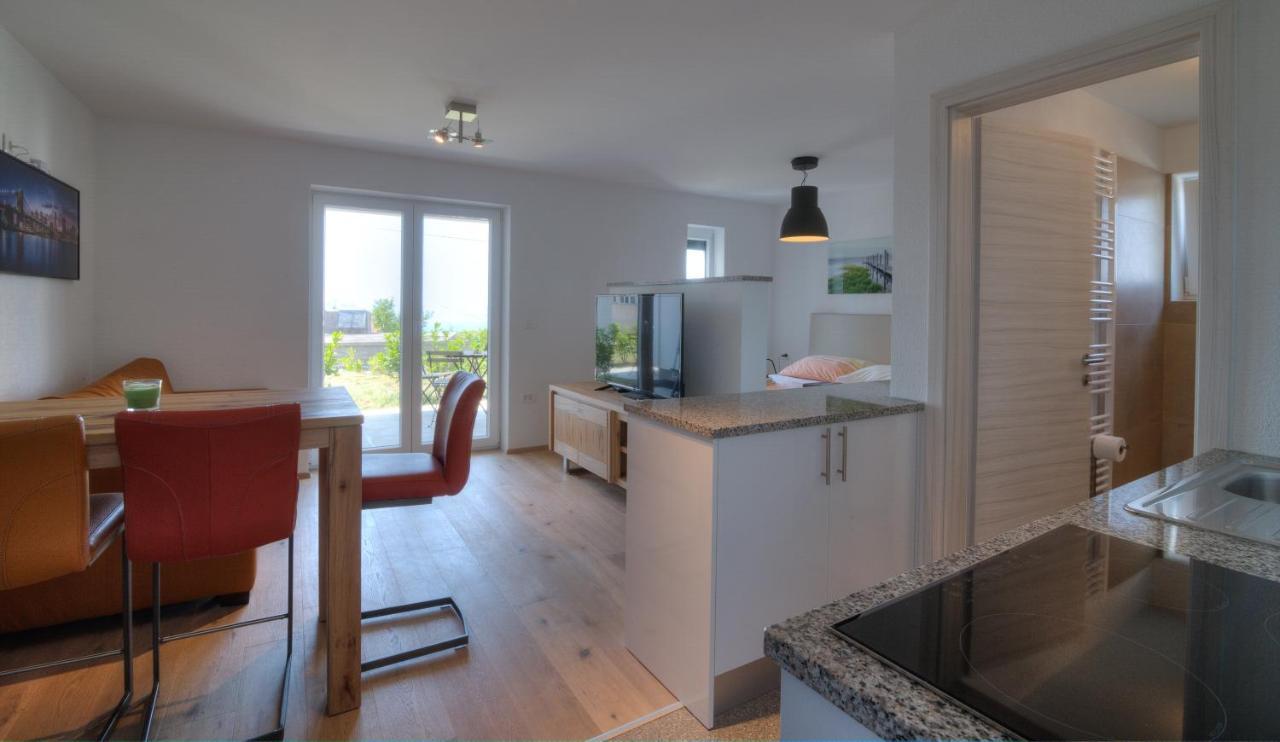 BC Eleven Appartement Senj  Buitenkant foto