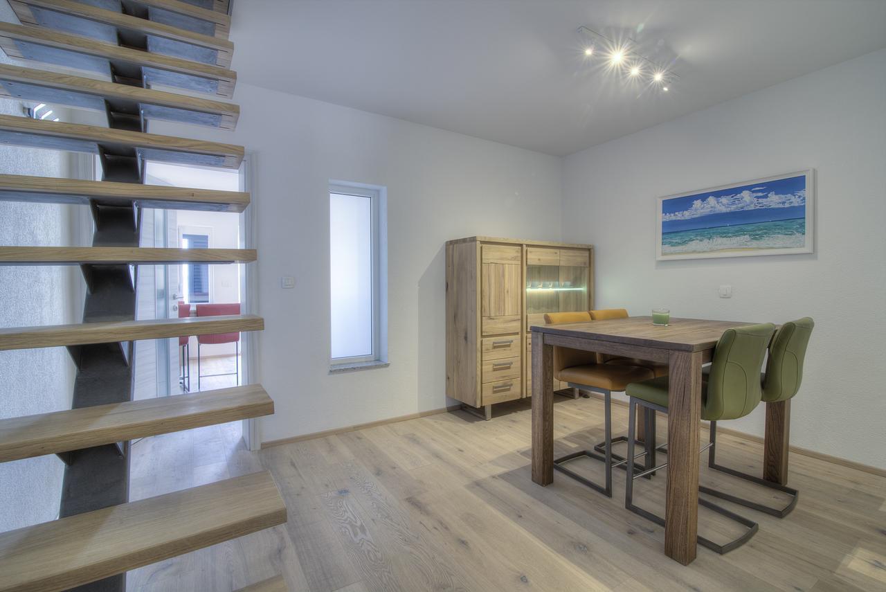 BC Eleven Appartement Senj  Buitenkant foto